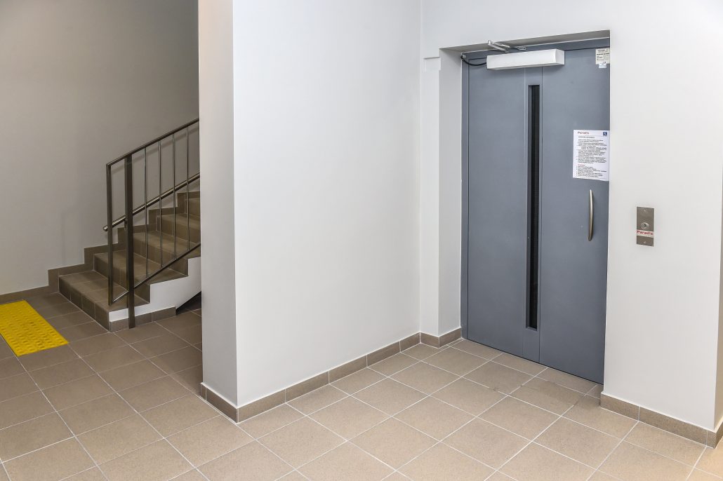 17032_G_Kartanas-min