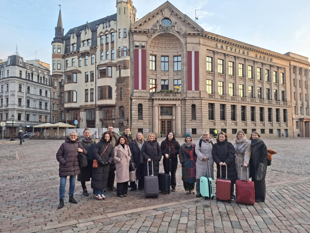 e408567a-b0b1-4fb7-b13f-e908a8d78377